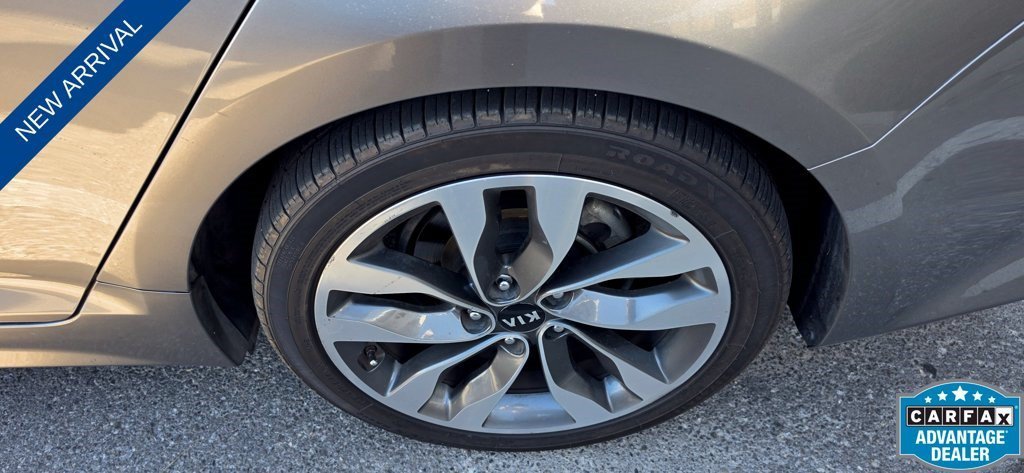 Used 2015 Titanium Silver Kia SX Turbo image 6