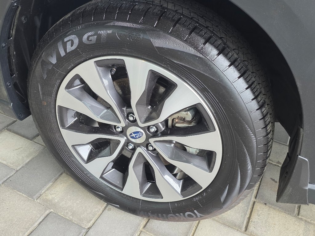 Used 2025 Magnetite Gray Metallic Subaru Limited image 36