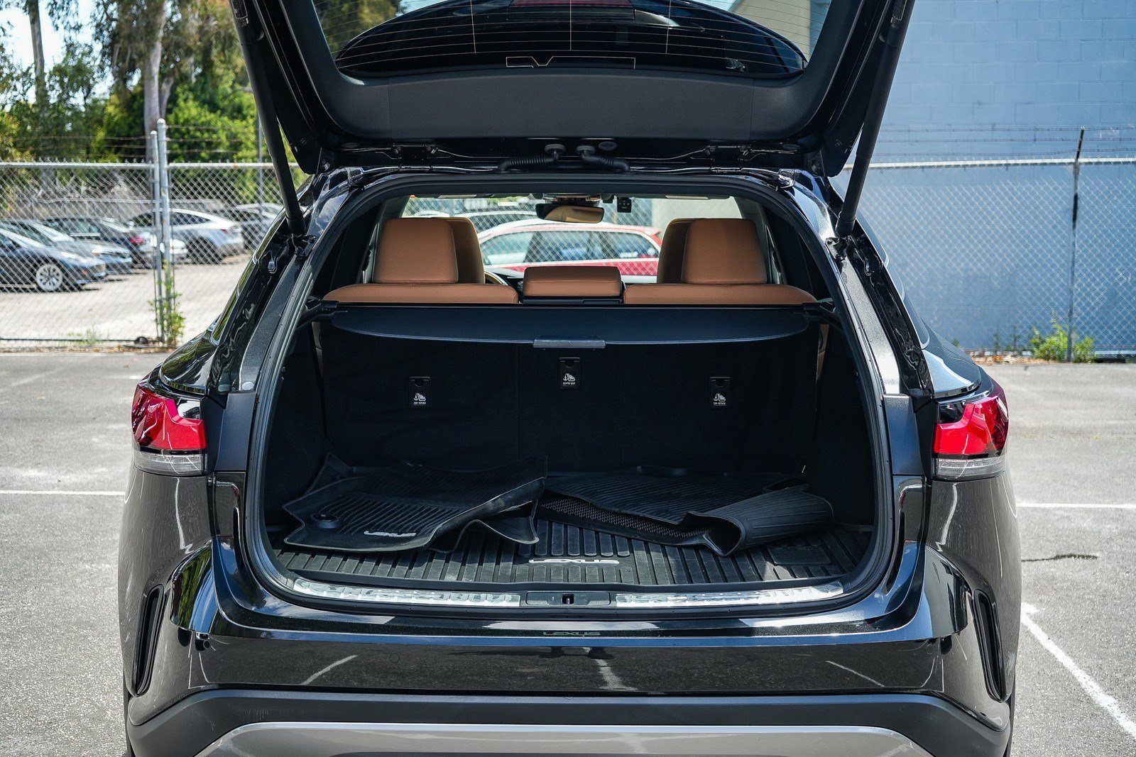 Certified Used 2025 CAVIAR Lexus 350h Premium image 25