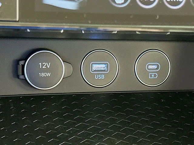 New 2025 Genesis G70 2.5T