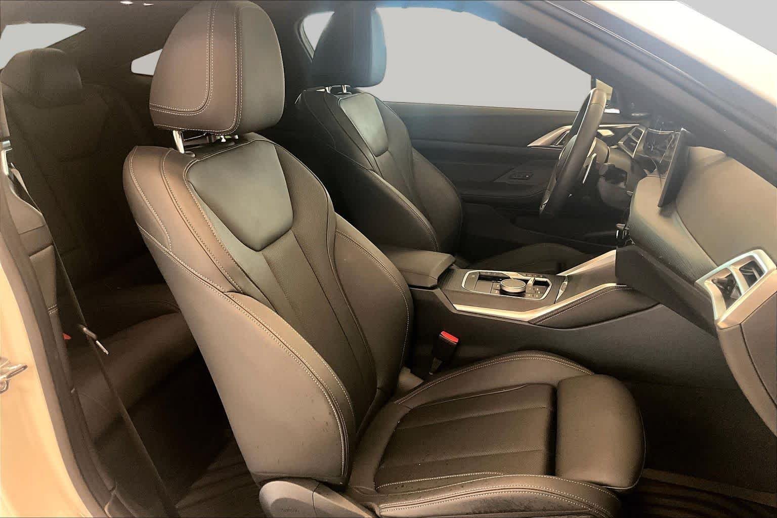 Used 2025 Mineral White Metallic BMW M440i image 8
