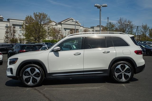 New 2026 Polar White Mercedes-Benz GLB 250 image 4