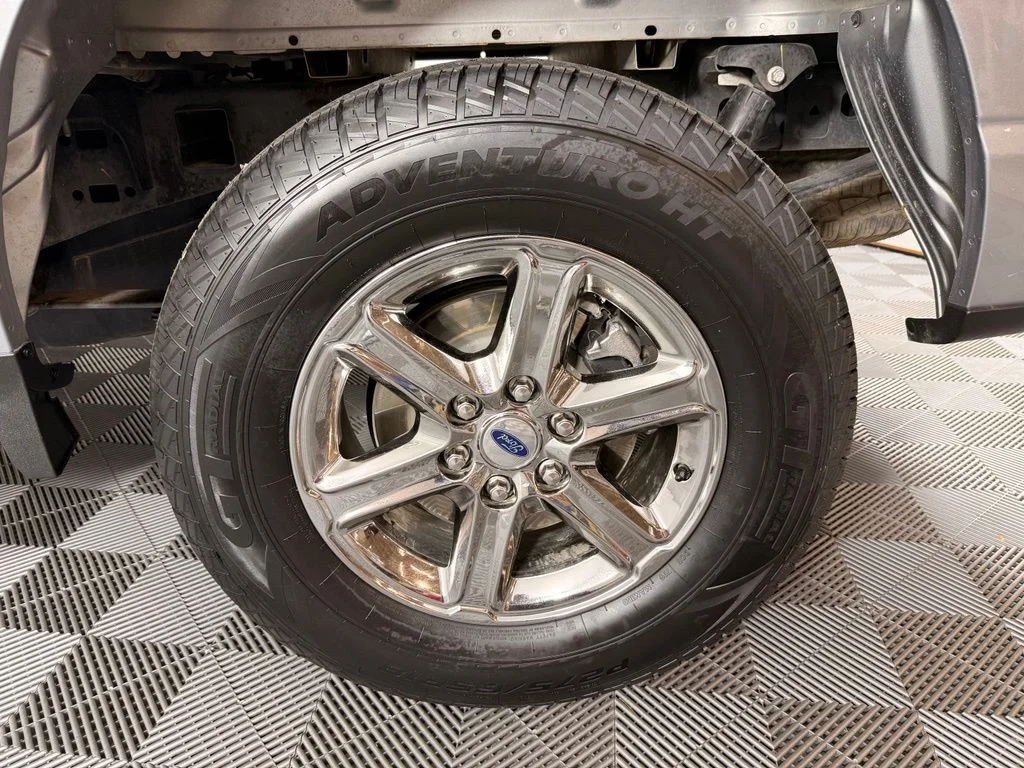 Used 2025 Silver Ford XLT image 13