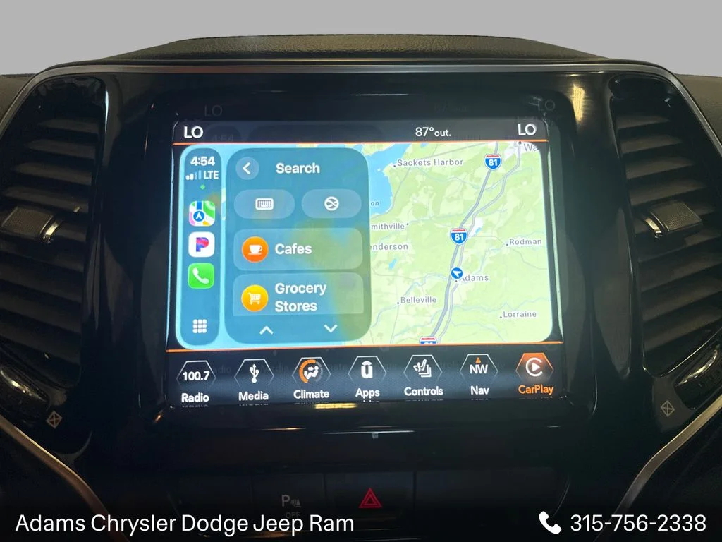 Used 2019 Red Jeep Limited image 21