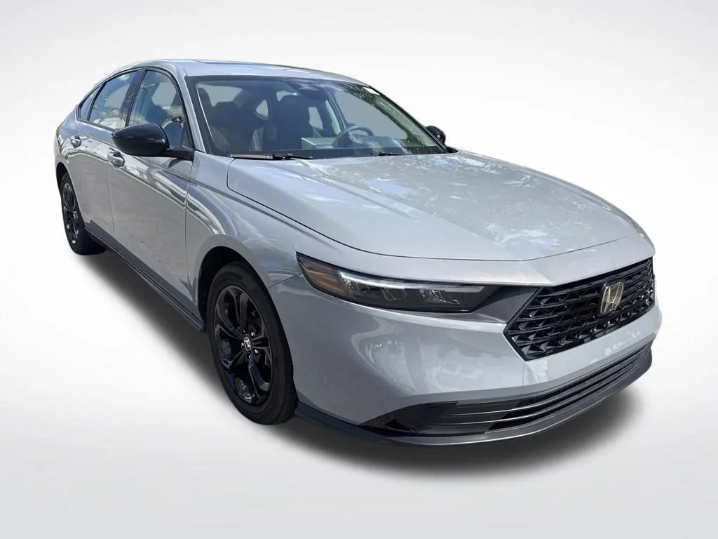 Certified Used 2025 Urban Gray Pearl Honda 1.5T SE image 39