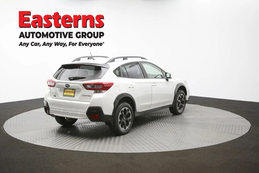 Used 2021 White Subaru Base image 40