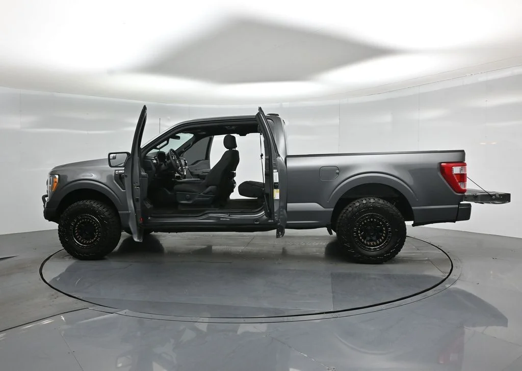 Used 2021 Gray Ford XL image 29