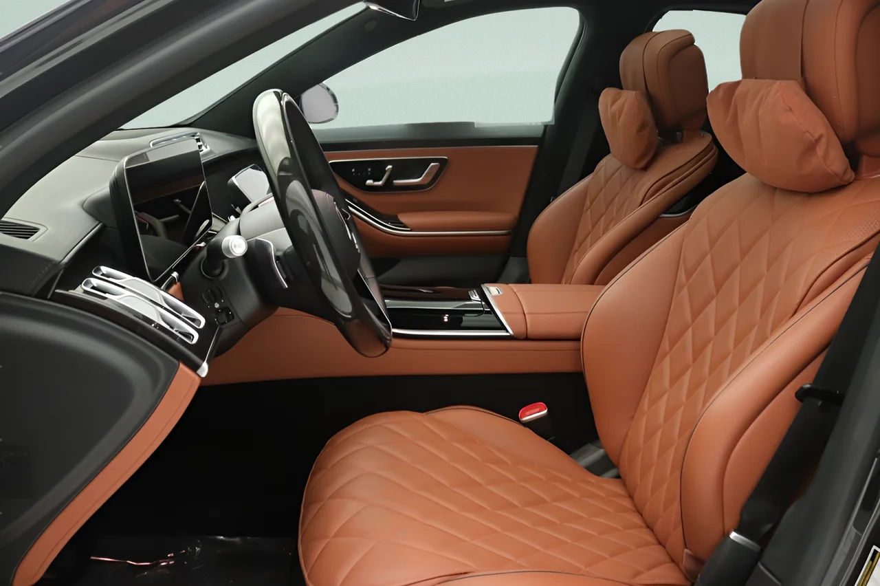 Certified Used 2024 Gray Mercedes-Benz S 580 4MATIC® Executive Rear Seat image 30