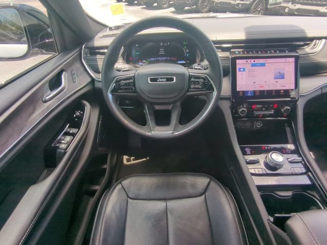 Certified Used 2024 Silver Jeep Overland 4xe image 19