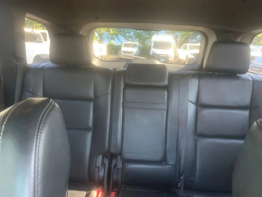 Used 2017 Billet Silver Metallic Clearcoat Jeep Limited image 24