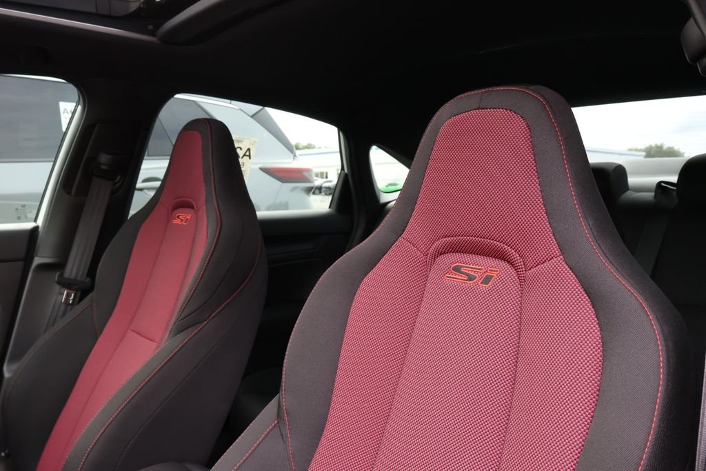 Used 2024 White Honda Base image 9