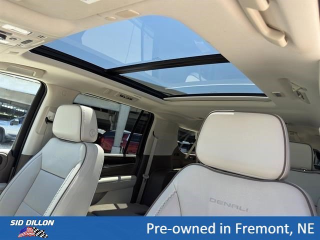 Used 2024 White Frost Tricoat GMC Denali image 18