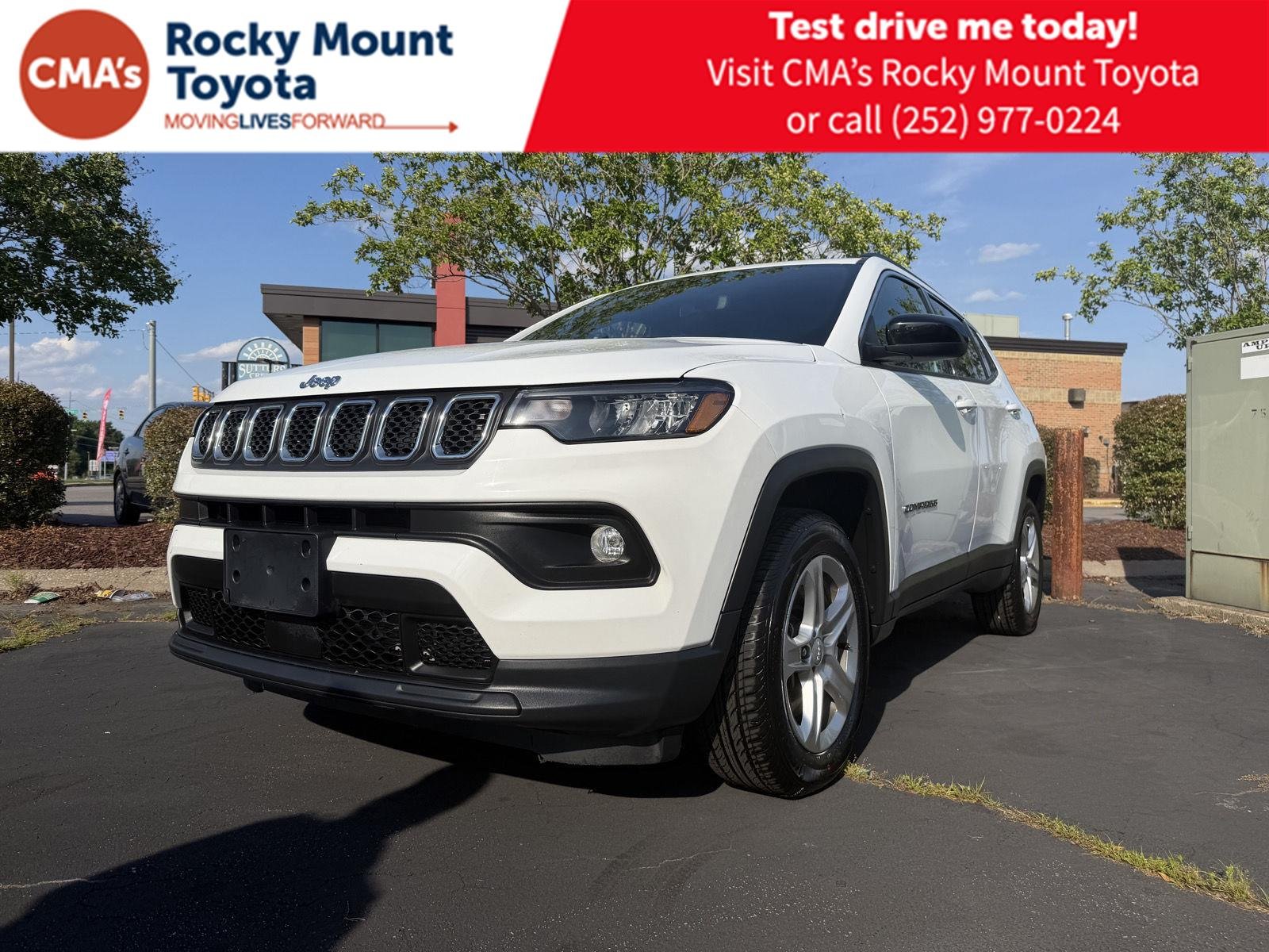 Used 2023 Bright White Clearcoat Jeep Latitude image 3
