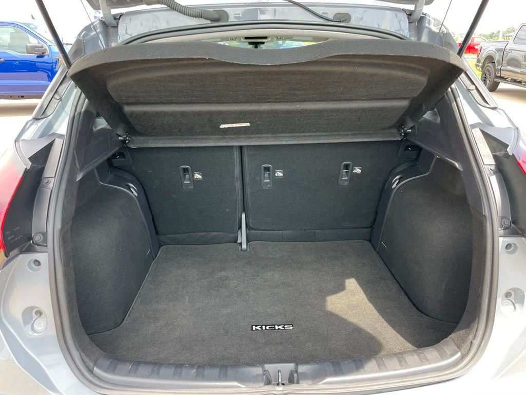 Used 2024 Gray Nissan SR image 28