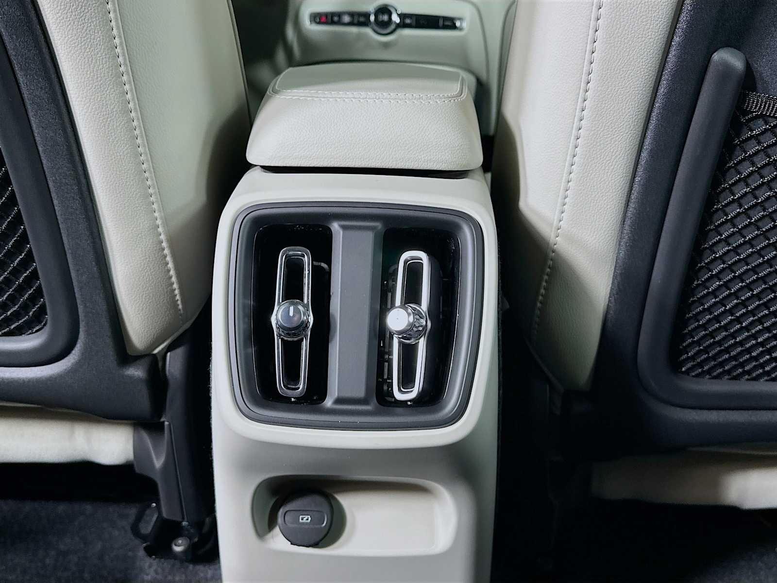 New 2026 Cloud Blue Volvo Ultra image 23