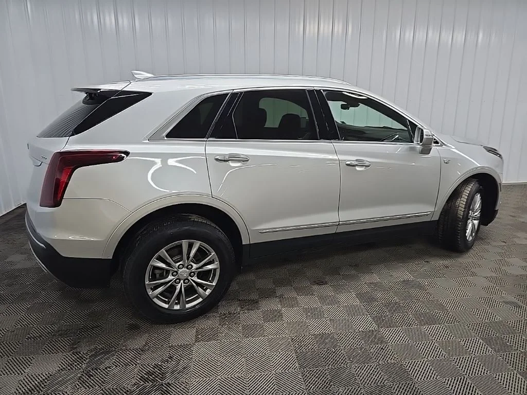 Used 2020 Silver Cadillac Premium Luxury image 3