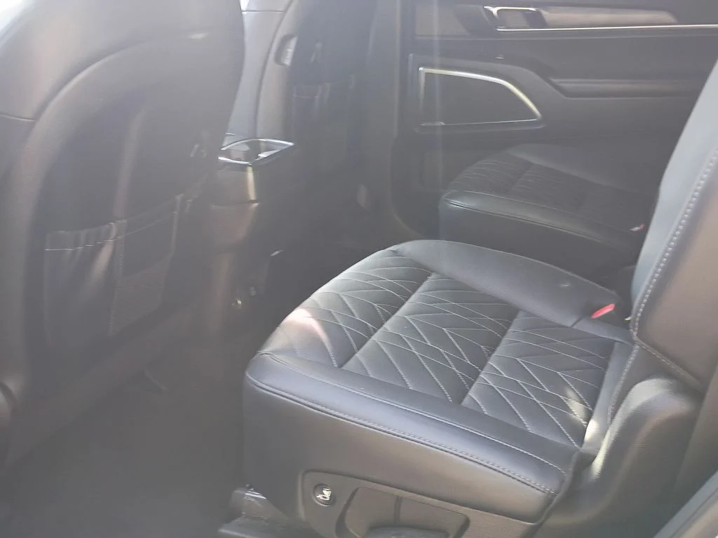 Used 2024 Wolf Gray Kia SX-Prestige X-Line image 17