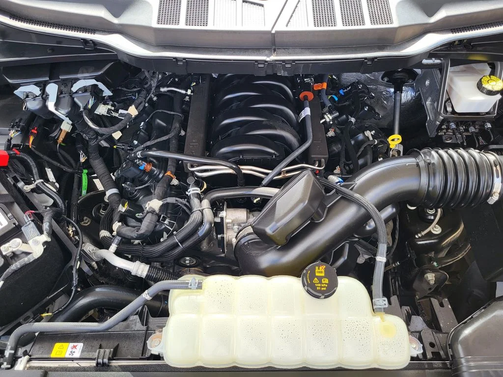 Used 2023 White Ford XL image 22