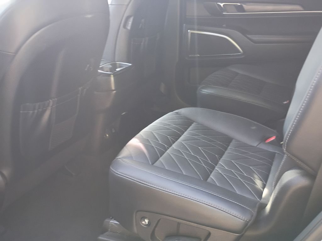 Used 2024 Wolf Gray Kia SX-Prestige X-Line image 17