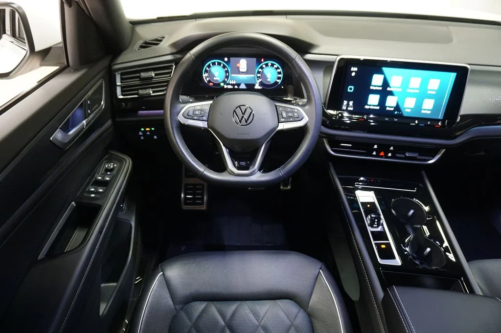 2025 Volkswagen Atlas Cross Sport SEL Premium R-LINE - Photo 28
