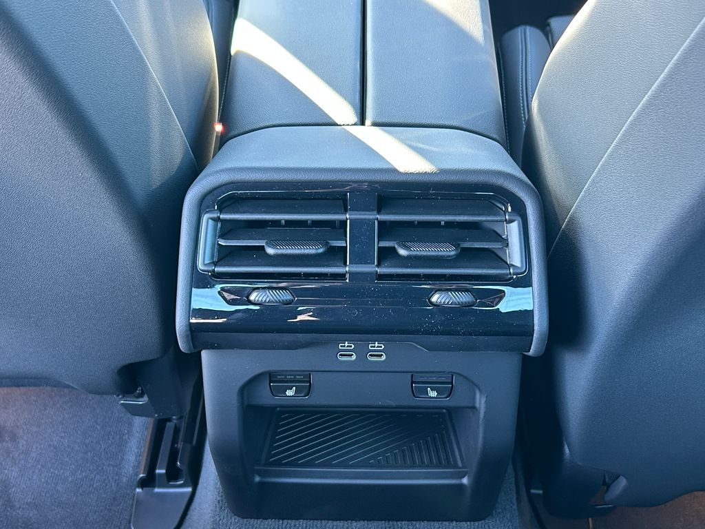 New 2027 Black Sapphire Metallic BMW eDrive40 image 33