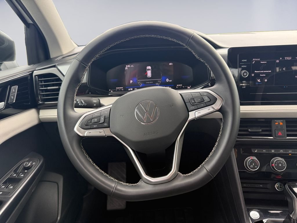 Used 2025 White Volkswagen 1.5T S image 13