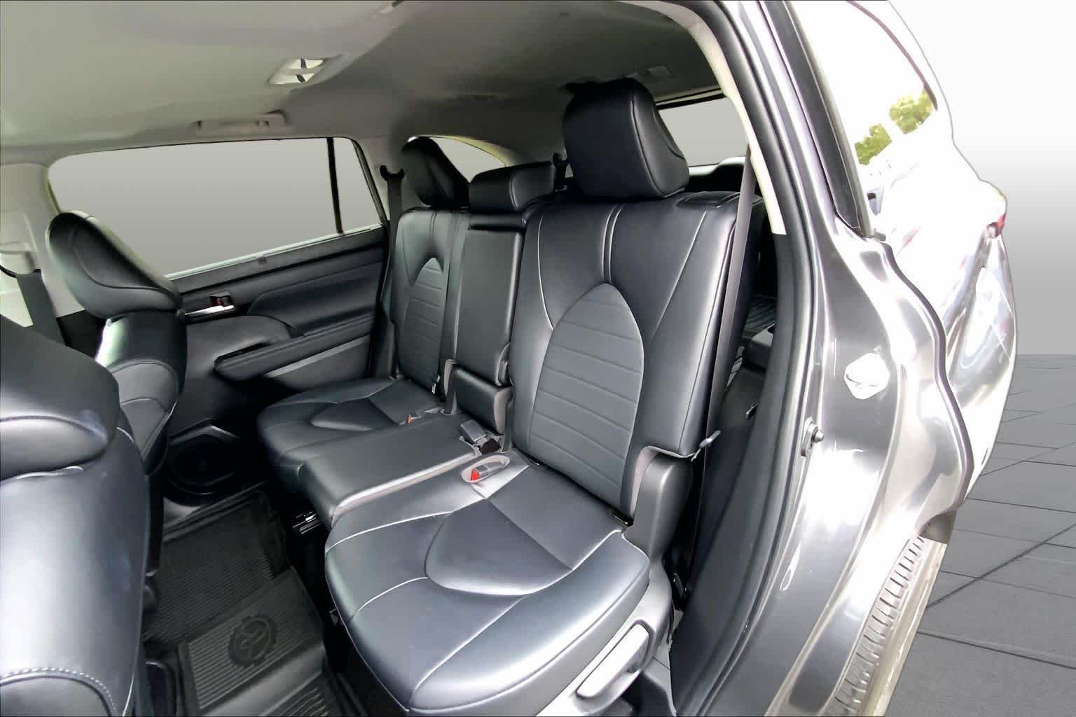 Used 2023 Magnetic Gray Metallic Toyota XLE image 18
