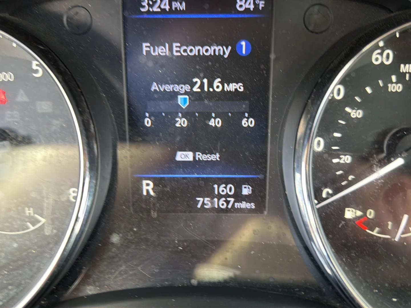 Used 2018 Glacier White Nissan S image 6