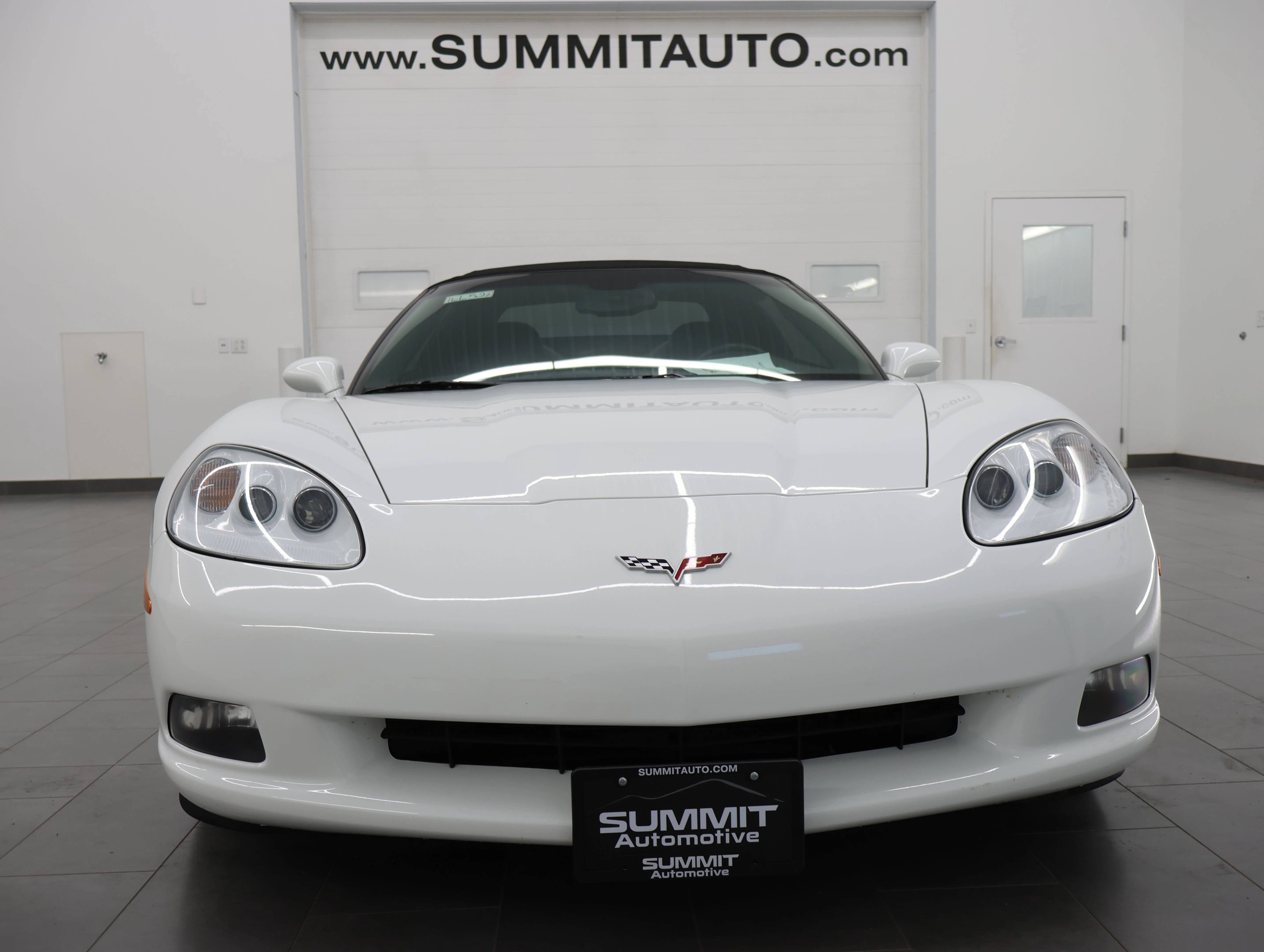 Used 2007 Arctic White Chevrolet Base image 19
