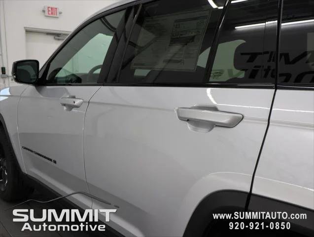 New 2026 Silver Zynith Jeep Limited image 35