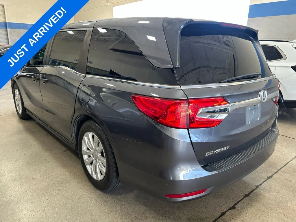 Used 2018  Honda LX image 4