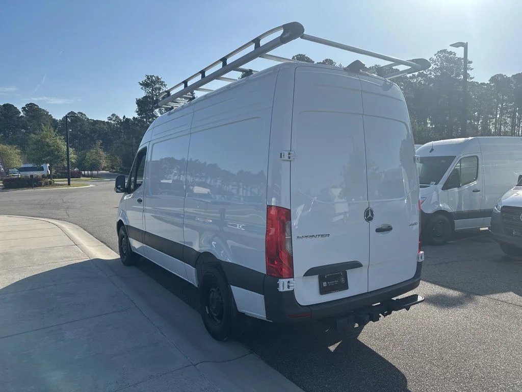 New 2026  Mercedes-Benz Ranger Contractor PKG/Roof Rack image 6