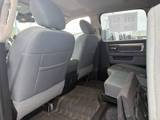 Used 2015 Brilliant Black Crystal Pearlcoat Ram Outdoorsman image 5