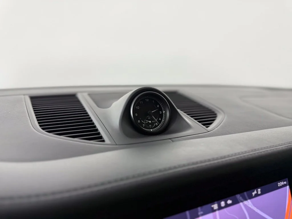 Certified Used 2022  Porsche  image 30