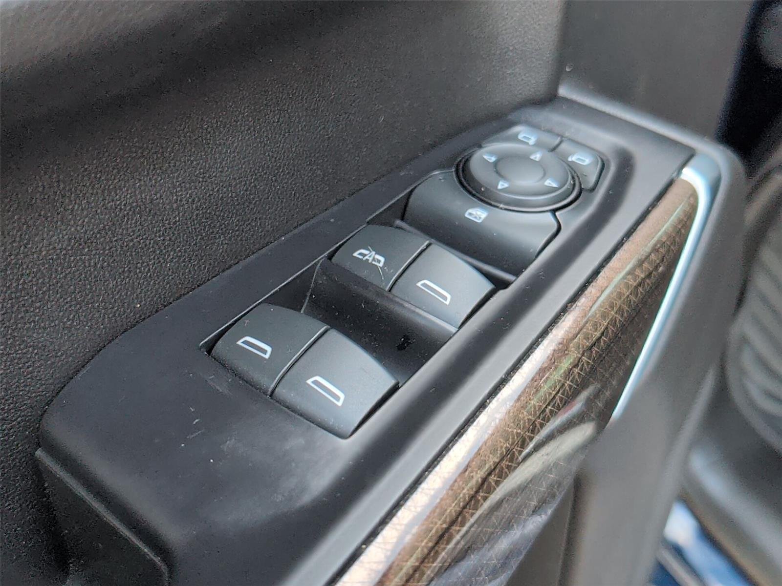 Used 2020 NORTHSKY BLUE METALLIC Chevrolet LT Trail Boss image 17