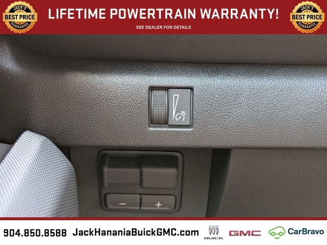 Used 2025 White Chevrolet Trail Boss image 29