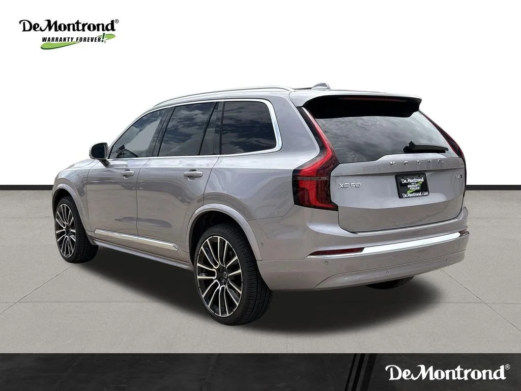 New 2026 Aurora Silver Volvo Plus image 7