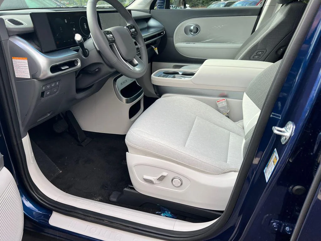 2026 Hyundai IONIQ 9 SE - Photo 30