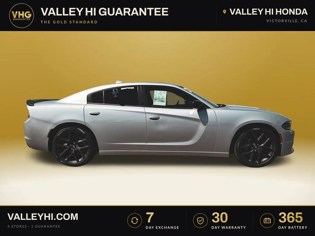 Used 2023 Silver Dodge SXT image 9