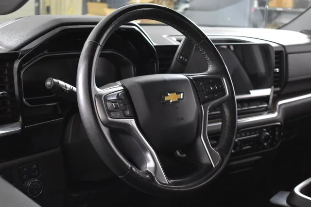 Used 2024 Gray Chevrolet LT image 22