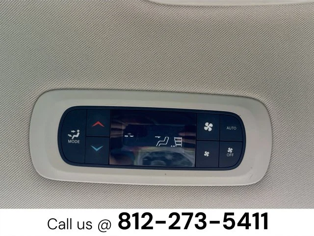 Used 2019 White Chrysler Limited image 25
