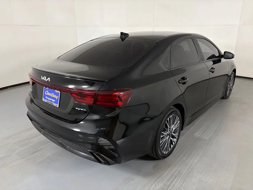 Used 2023 Black Kia GT-Line image 8