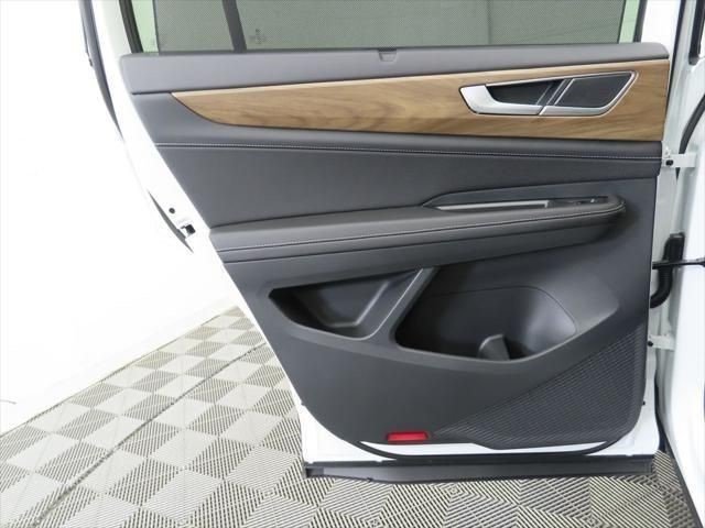 2026 Volkswagen Atlas SE w/Tech - Photo 26