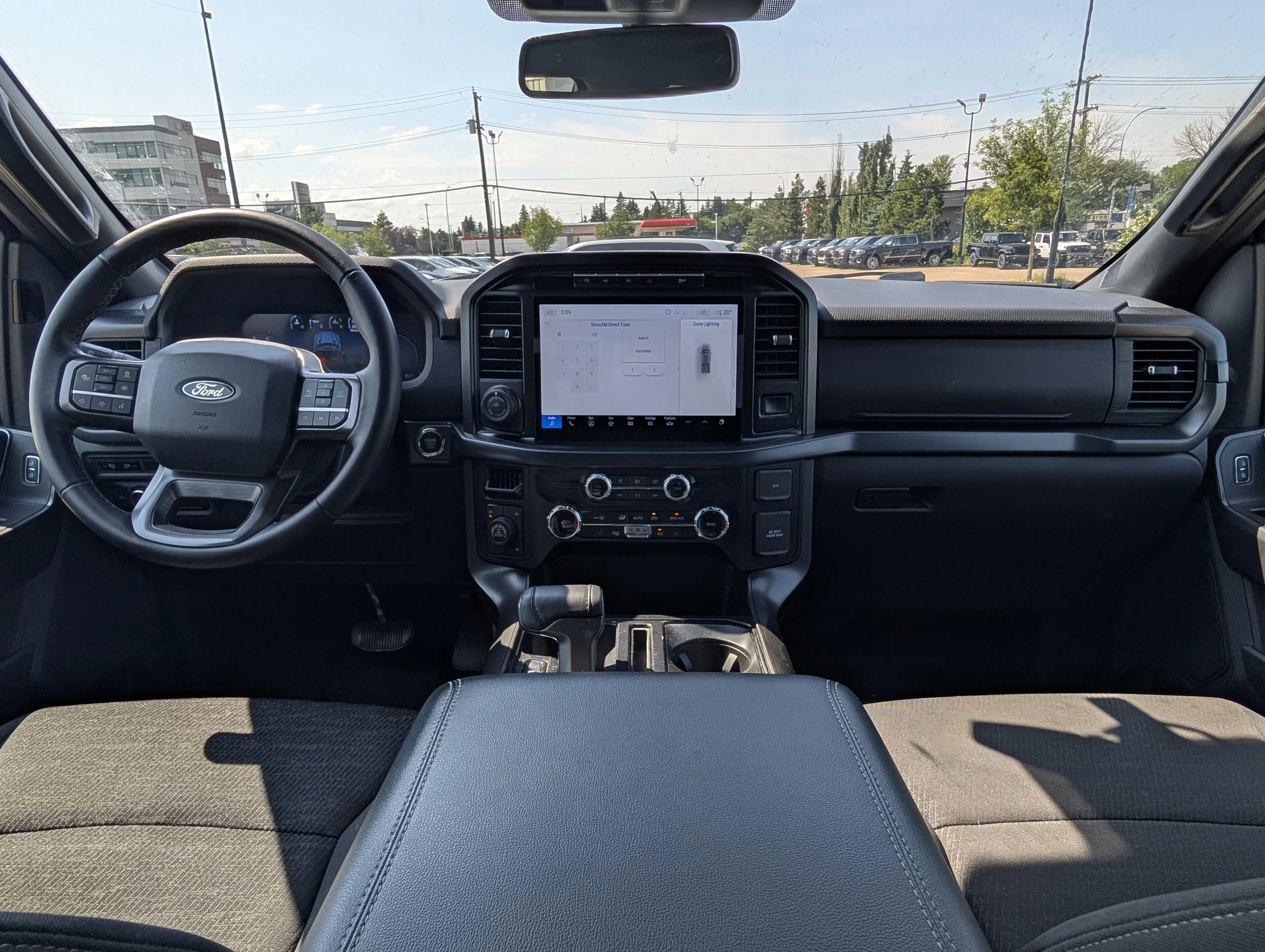 Used 2024 Avalanche Ford XLT image 22