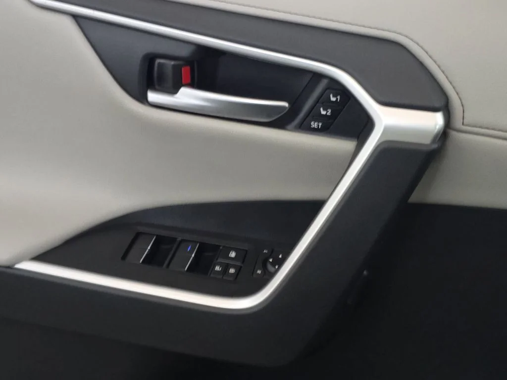 Used 2019 Gray Toyota Limited image 30