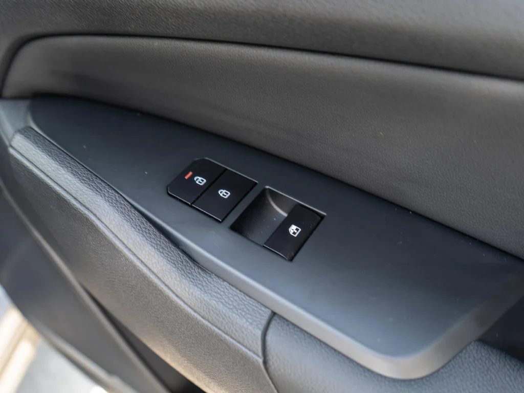 2026 Kia Sportage EX Hybrid - Photo 11