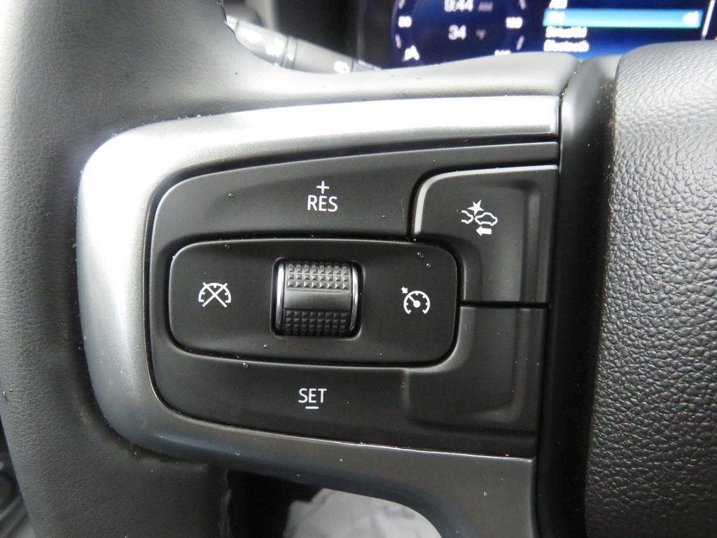 Used 2024 Summit White Chevrolet Z71 image 27