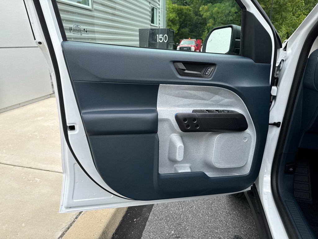 New 2026 Oxford White Ford XLT image 24