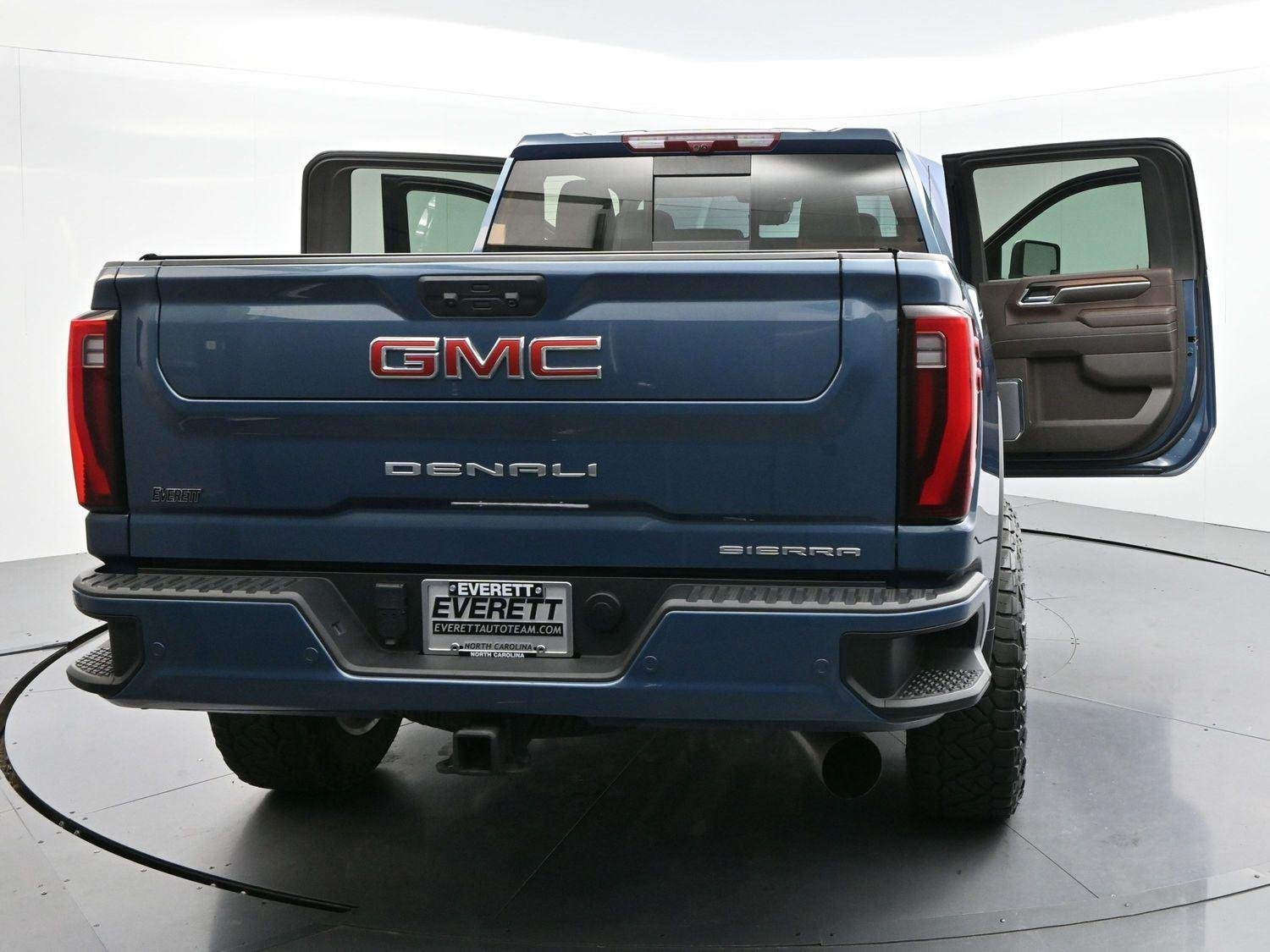 Used 2024 Downpour Metallic GMC Denali image 38