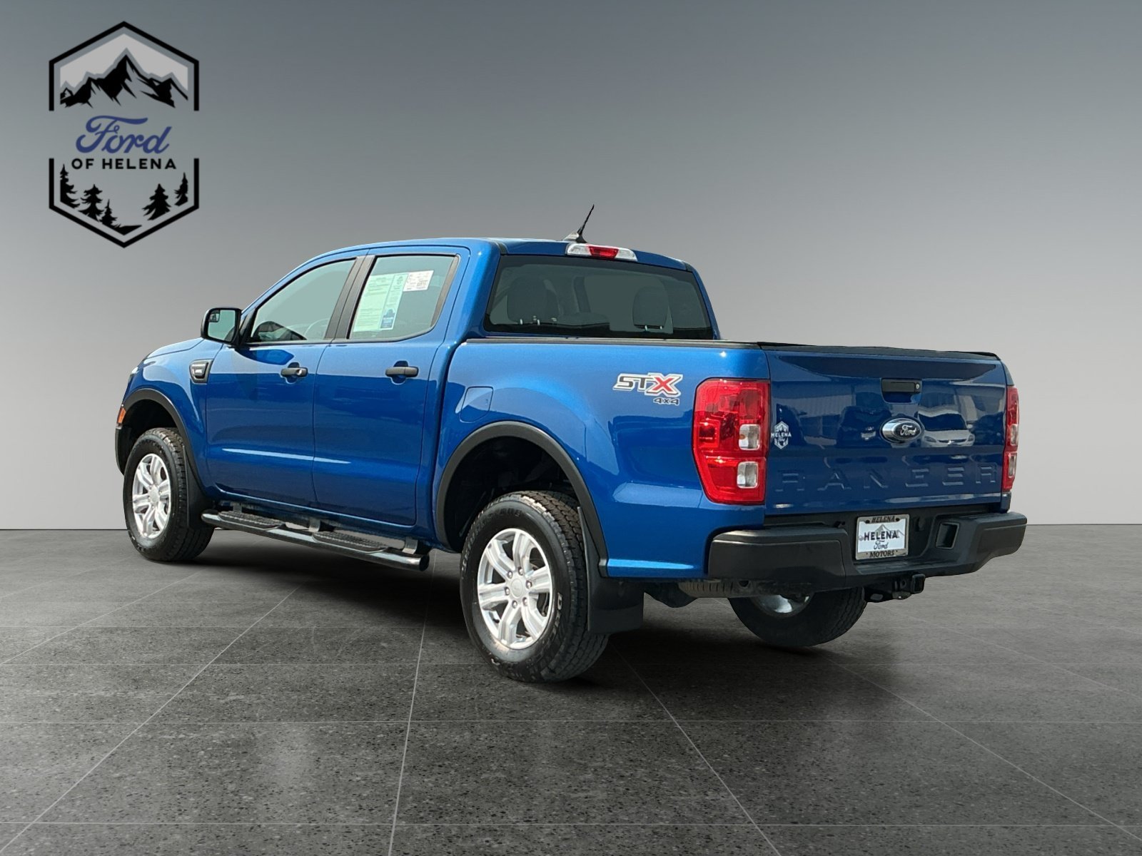 Used 2020 Blue Ford XL image 3